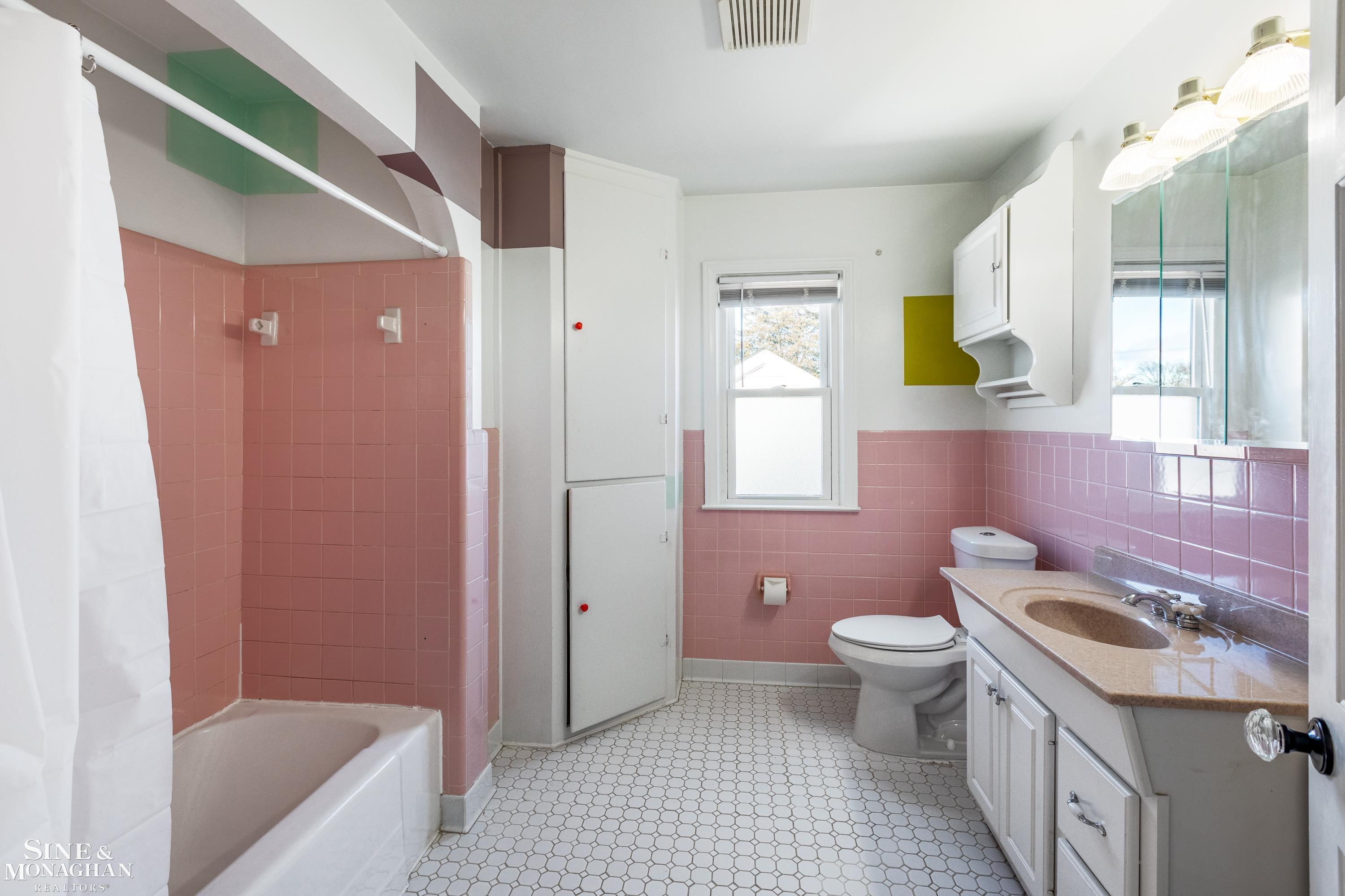 41 Vernier Road Grosse Pointe, MI 48236 - Photo 24 of 41 50101414-23.JPG