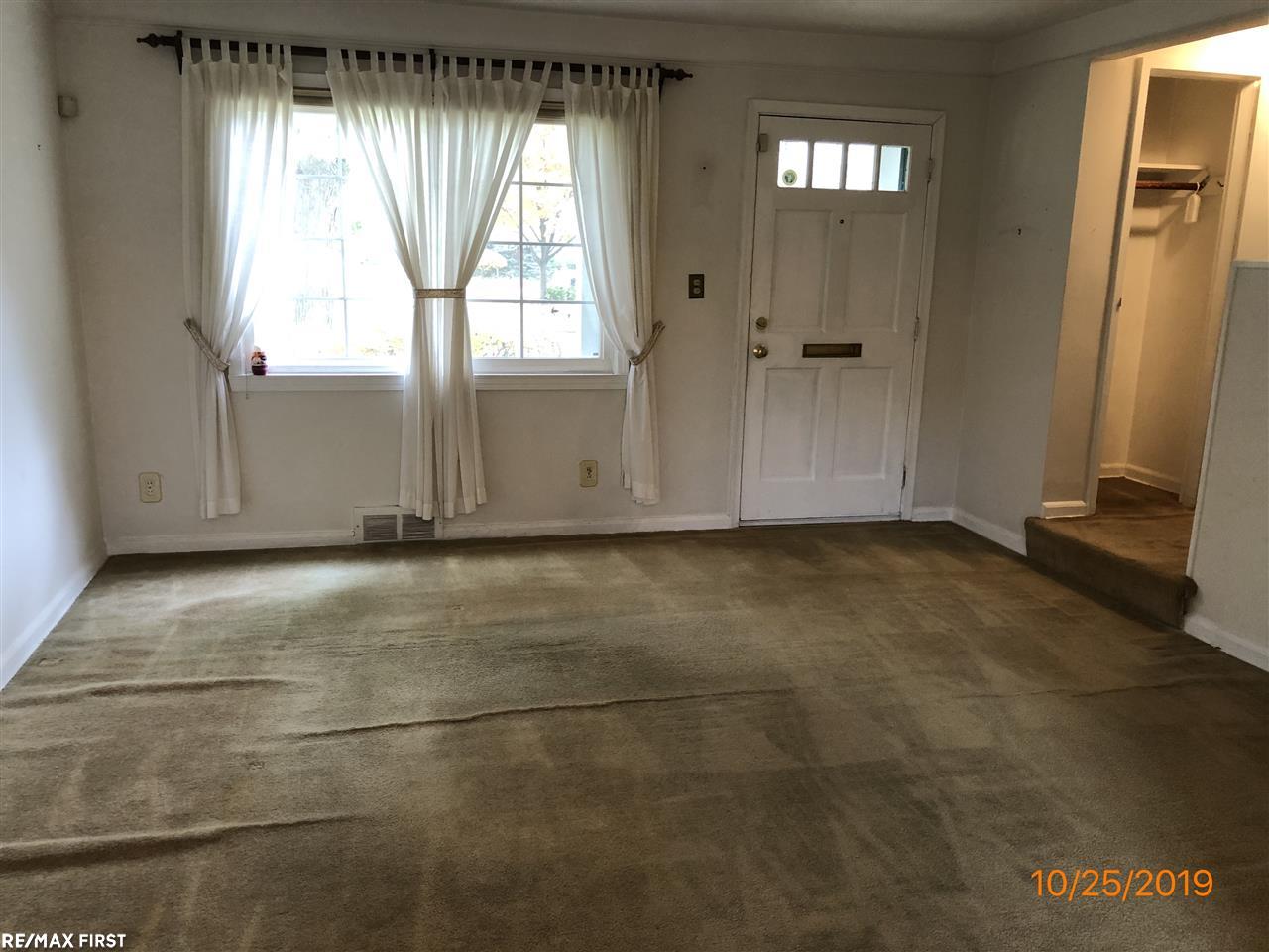 1866 Graefield Road Birmingham, MI 48009 - Photo 3 of 12 31399459-2.JPG