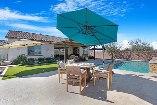 $930,000 | 2826 East La Costa Drive, Gilbert, AZ 85298