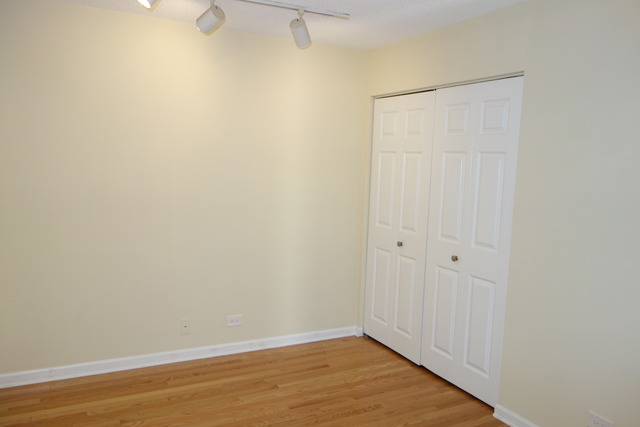 1261 Ranchview Court Buffalo Grove, IL 60089 - Photo 13 of 23 a view of an empty room