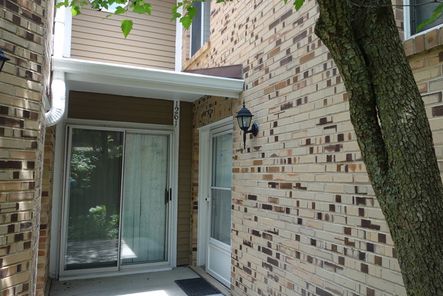 1261 Ranchview Court Buffalo Grove, IL 60089 - Photo 3 of 23