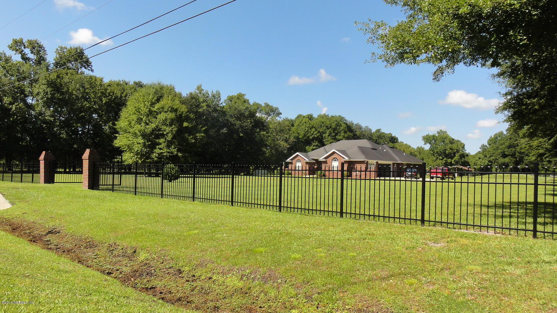 1020 Halsema Road South Jacksonville, FL 32221 - Photo 2 of 32 front2