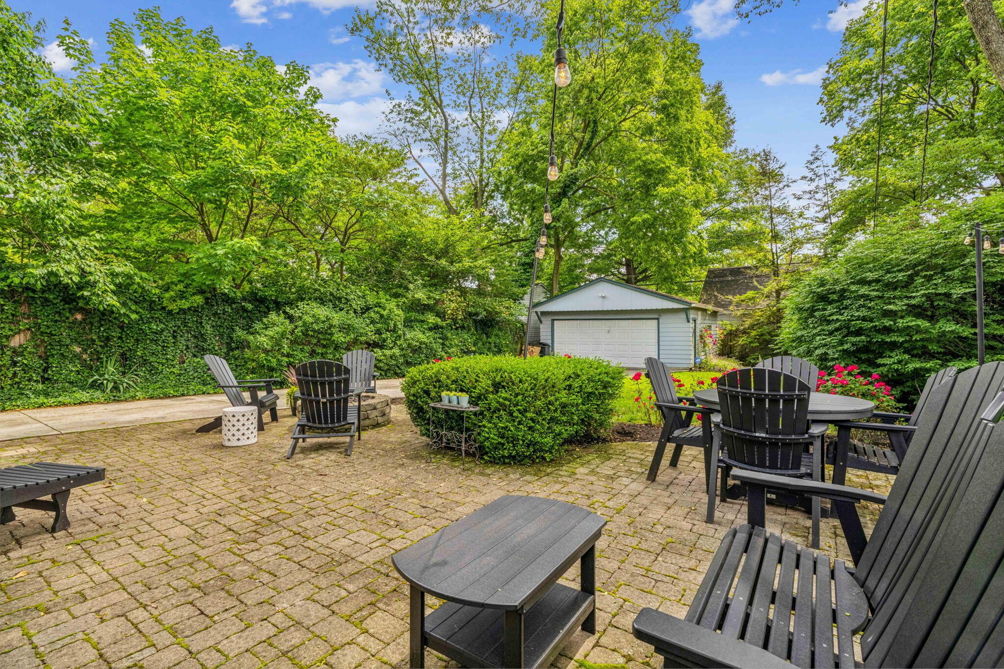 93 East Torrence Road Columbus, OH 43214 - Photo 31 of 41 Patio