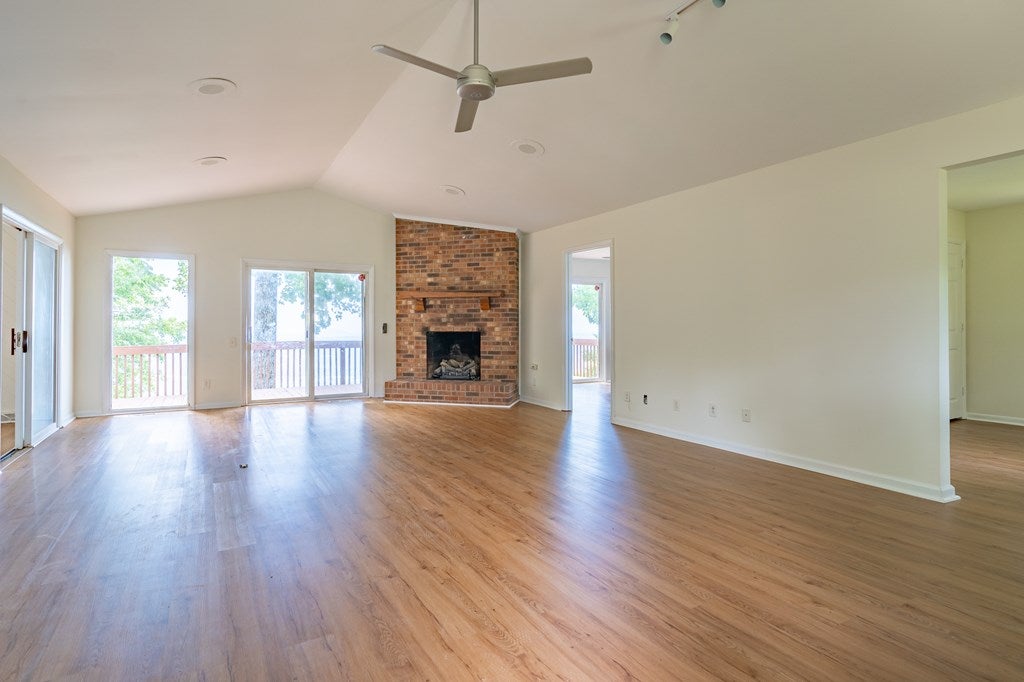 864 Rhododendron Road Hillsville, VA 24343 - Photo 7 of 28 Gallery Image 7