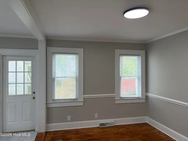 $1,800 | 1113 Forbes Street, Greenville, NC 27858