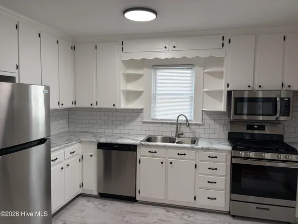 $1,800 | 1113 Forbes Street, Greenville, NC 27858