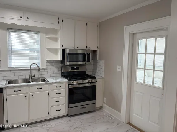 $1,800 | 1113 Forbes Street, Greenville, NC 27858