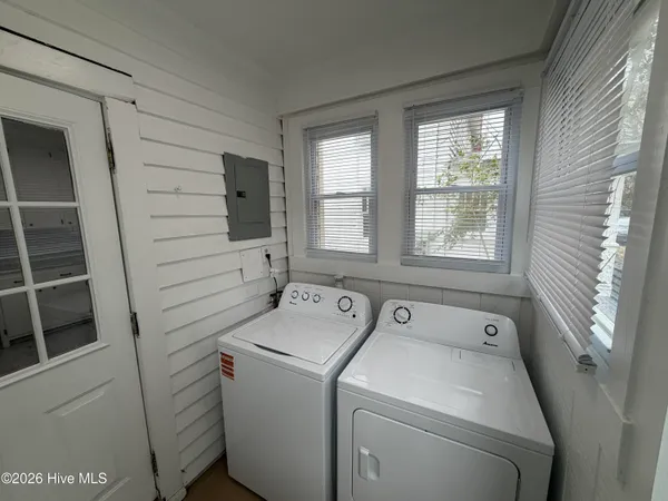 $1,800 | 1113 Forbes Street, Greenville, NC 27858