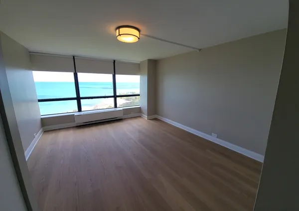 $2,600 | 5415 North Sheridan Road, Unit 3204, Chicago, IL 60640