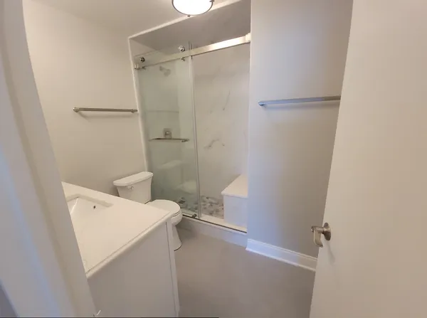 $2,600 | 5415 North Sheridan Road, Unit 3204, Chicago, IL 60640
