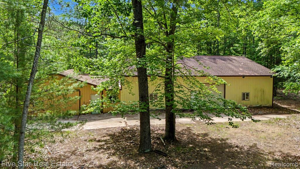 175 Bishop Road Sterling, MI 48659 - Photo 10 of 42