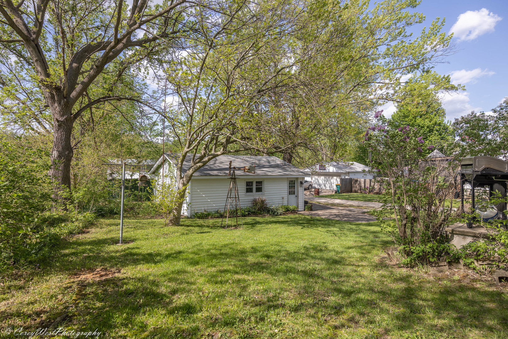 927 Thurlby Road Kingston, IL 60145 - Photo 18 of 21 a view of a house with a yard