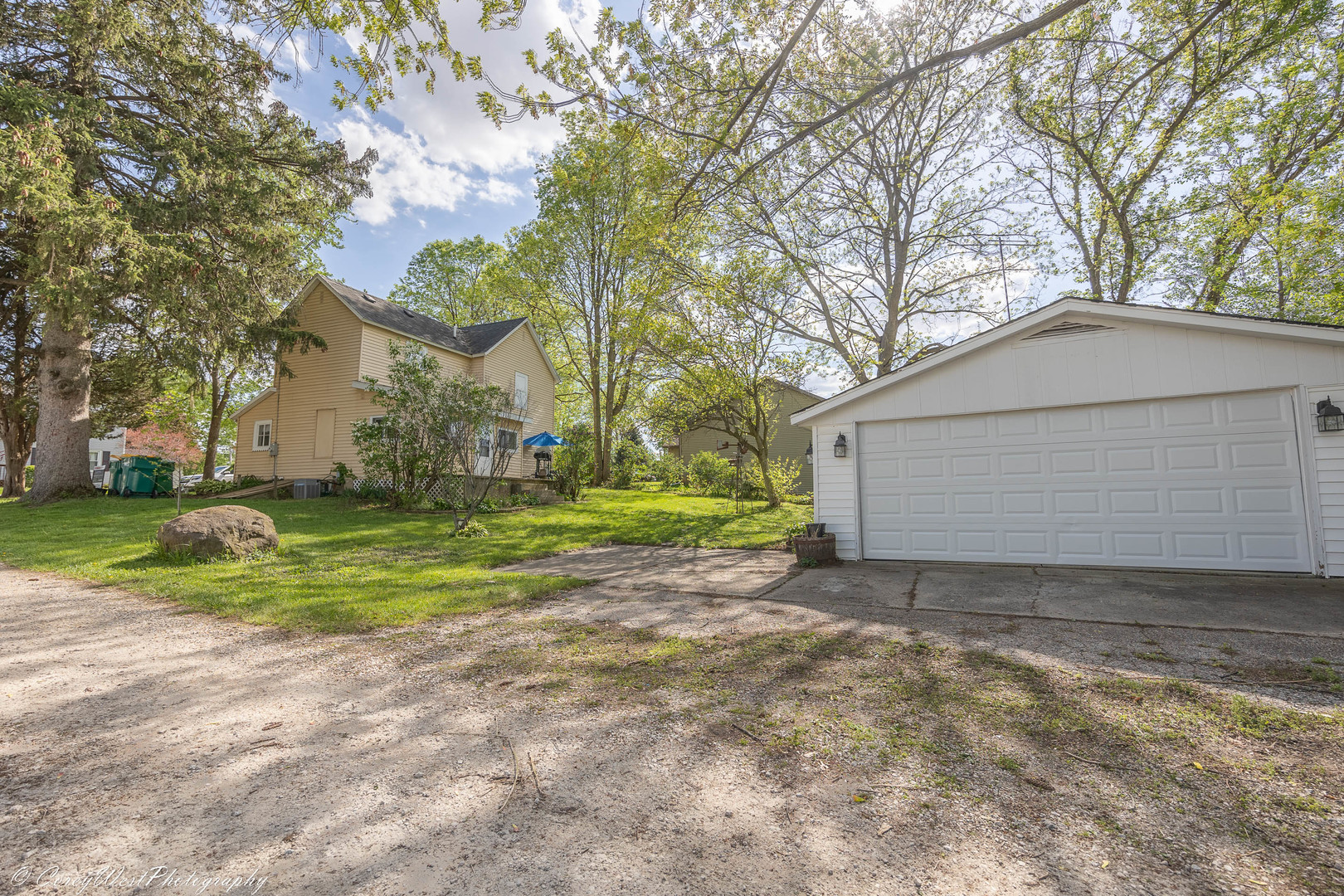 927 Thurlby Road Kingston, IL 60145 - Photo 21 of 21 a view of backyard with green space