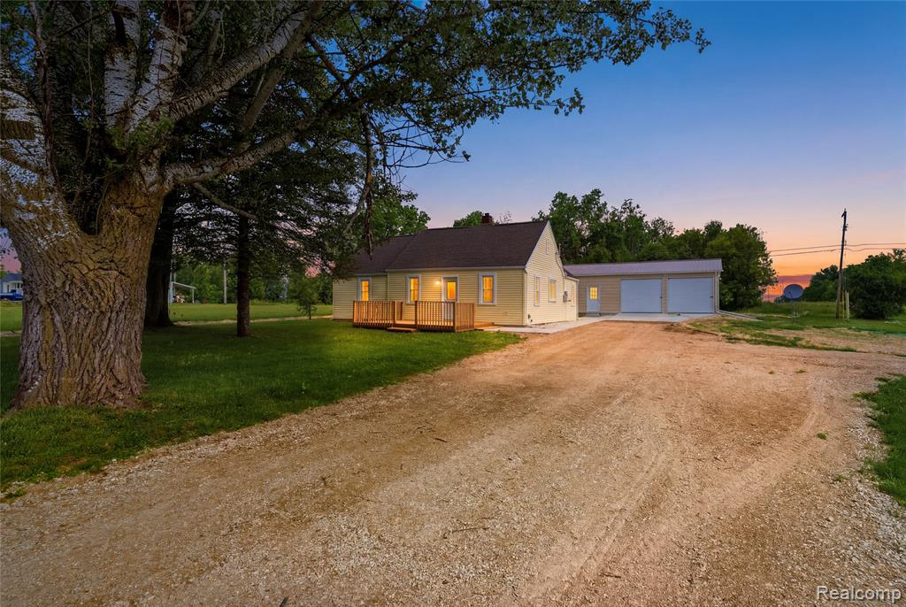 3241 East Frances Road Clio, MI 48420 - Photo 2 of 29