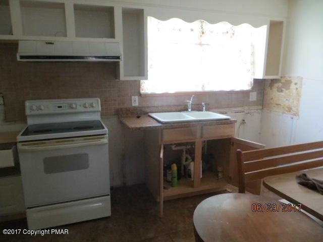 110 Firehouse Road Pocono Pines, PA 18350 - Photo 4 of 8