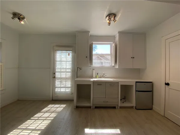 $2,500 | 2608 West 8th Street, Unit B/C, Austin, TX 78703