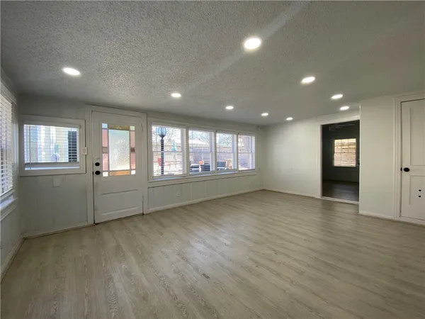 $2,500 | 2608 West 8th Street, Unit B/C, Austin, TX 78703