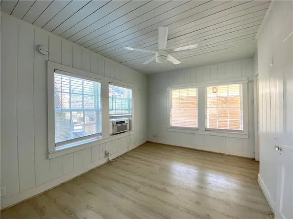 $2,500 | 2608 West 8th Street, Unit B/C, Austin, TX 78703