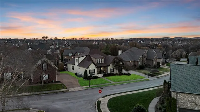 $999,900 | 1021 Alice Springs Circle, Spring Hill, TN 37174