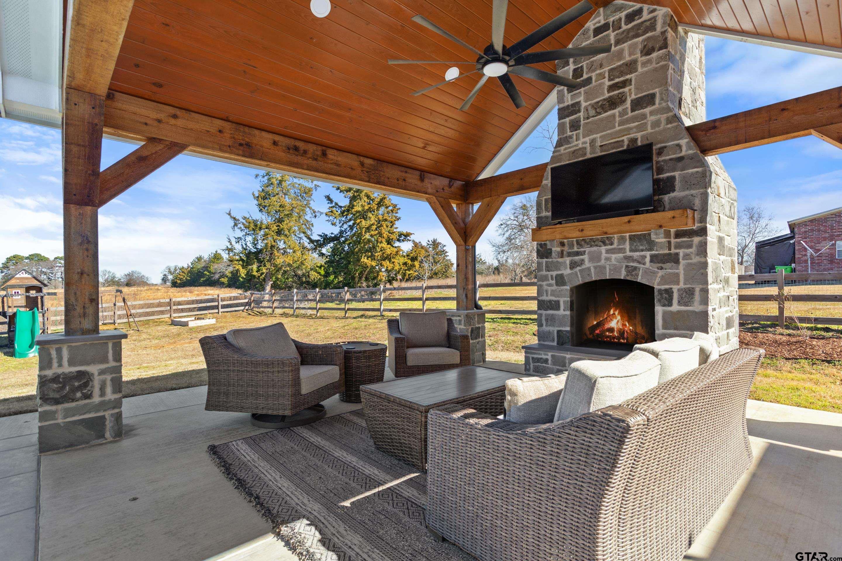 15344 County Road 196 Tyler, TX 75703 - Photo 3 of 48