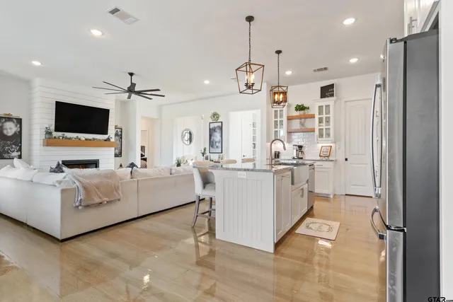 $589,000 | 15344 County Road 196, Tyler, TX 75703