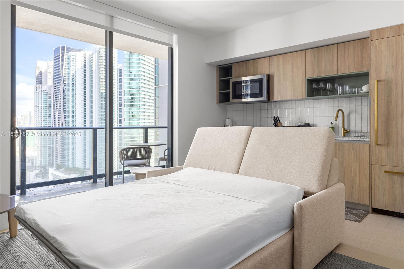 159 Northeast 6th Street, Unit 2901 Miami, FL 33132 - Photo 11 of 41