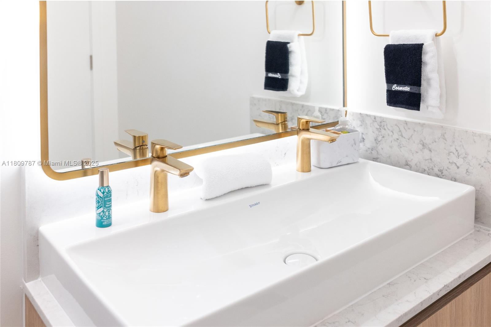 159 Northeast 6th Street, Unit 2901 Miami, FL 33132 - Photo 17 of 41