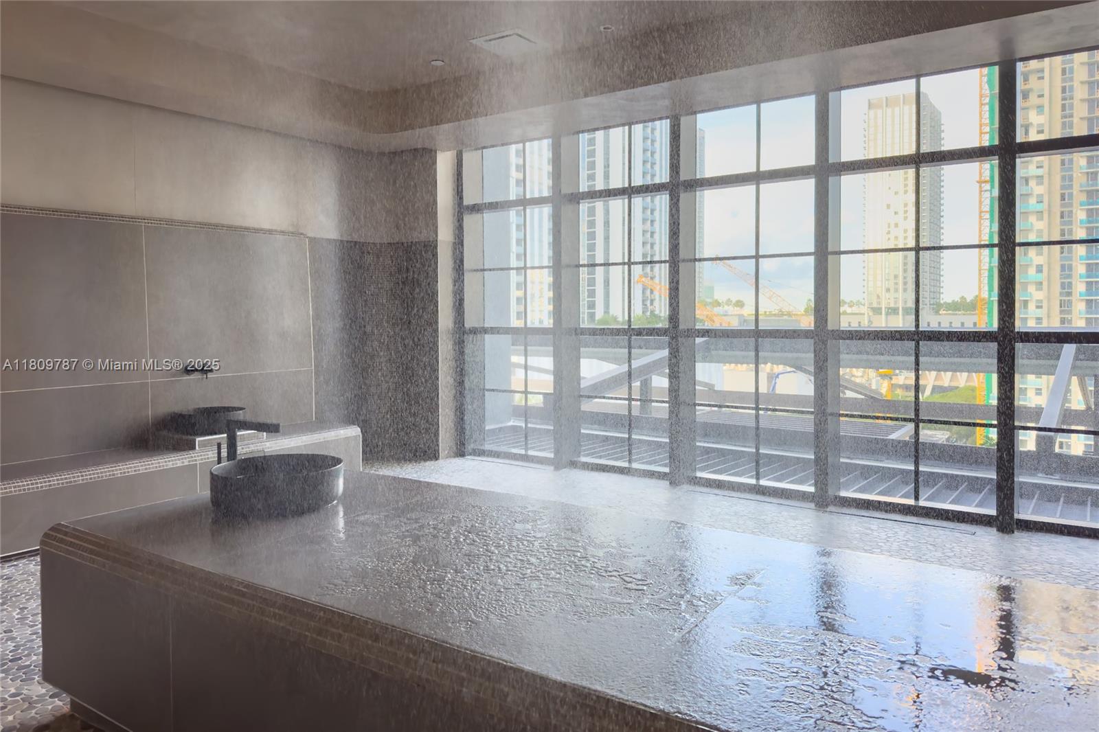 159 Northeast 6th Street, Unit 2901 Miami, FL 33132 - Photo 38 of 41