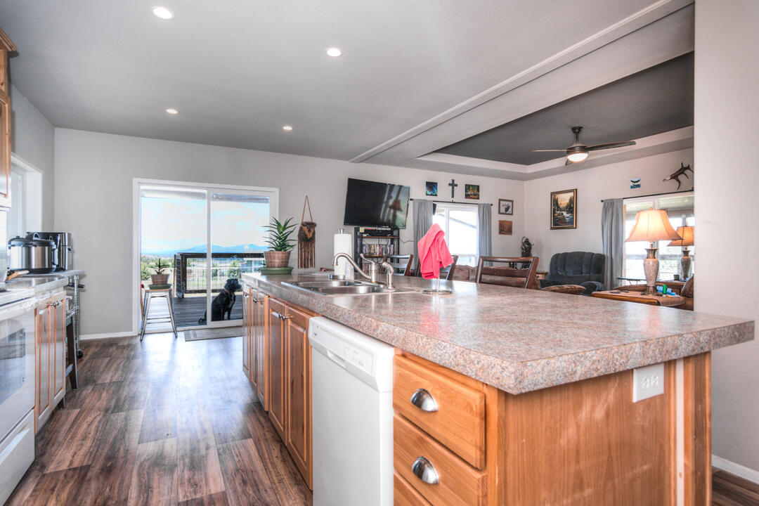 4786 Southeast Moki Road Prineville, OR 97754 - Photo 11 of 65 Moki Rd SE 4786 (8 of 62)