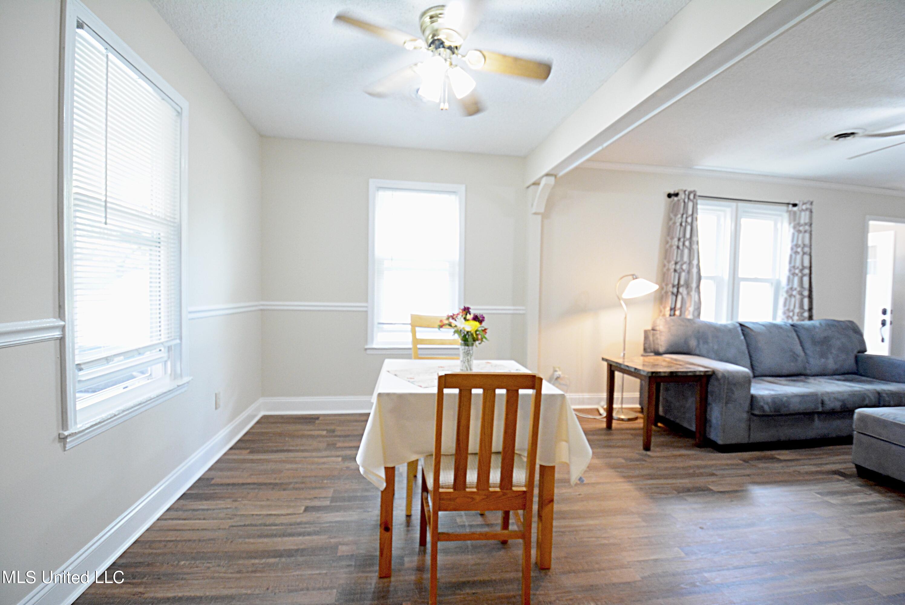 8421 Old Forge Road Southaven, MS 38671 - Photo 8 of 19 Breakfast from Kitchen