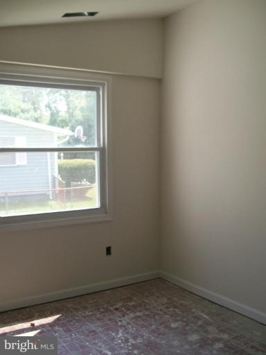 305 Flying Point Road Edgewood, MD 21040 - Photo 3 of 14 Dining Room or Breadfast Nook