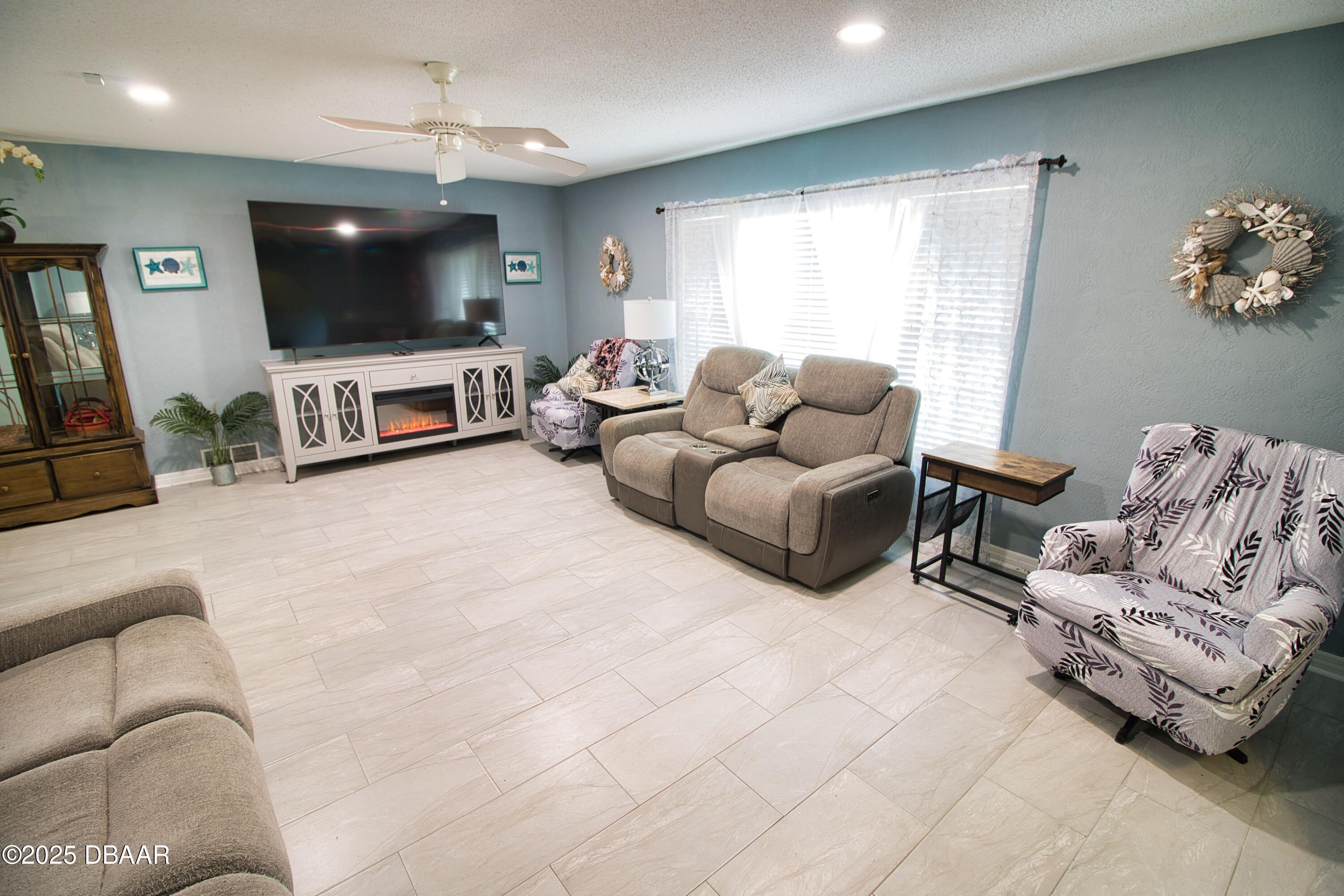1401 Ruthbern Road Daytona Beach, FL 32114 - Photo 18 of 40 I (6)