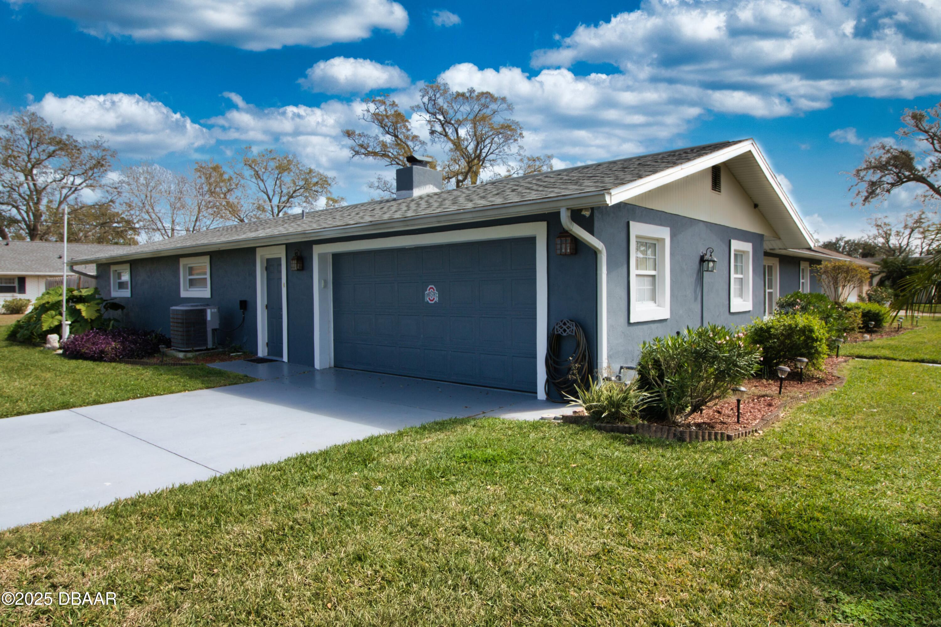 1401 Ruthbern Road Daytona Beach, FL 32114 - Photo 8 of 40 7