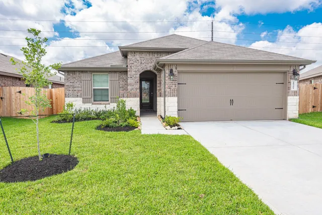 $2,200 | 18351 Raven Rock Lane, Richmond, TX 77407