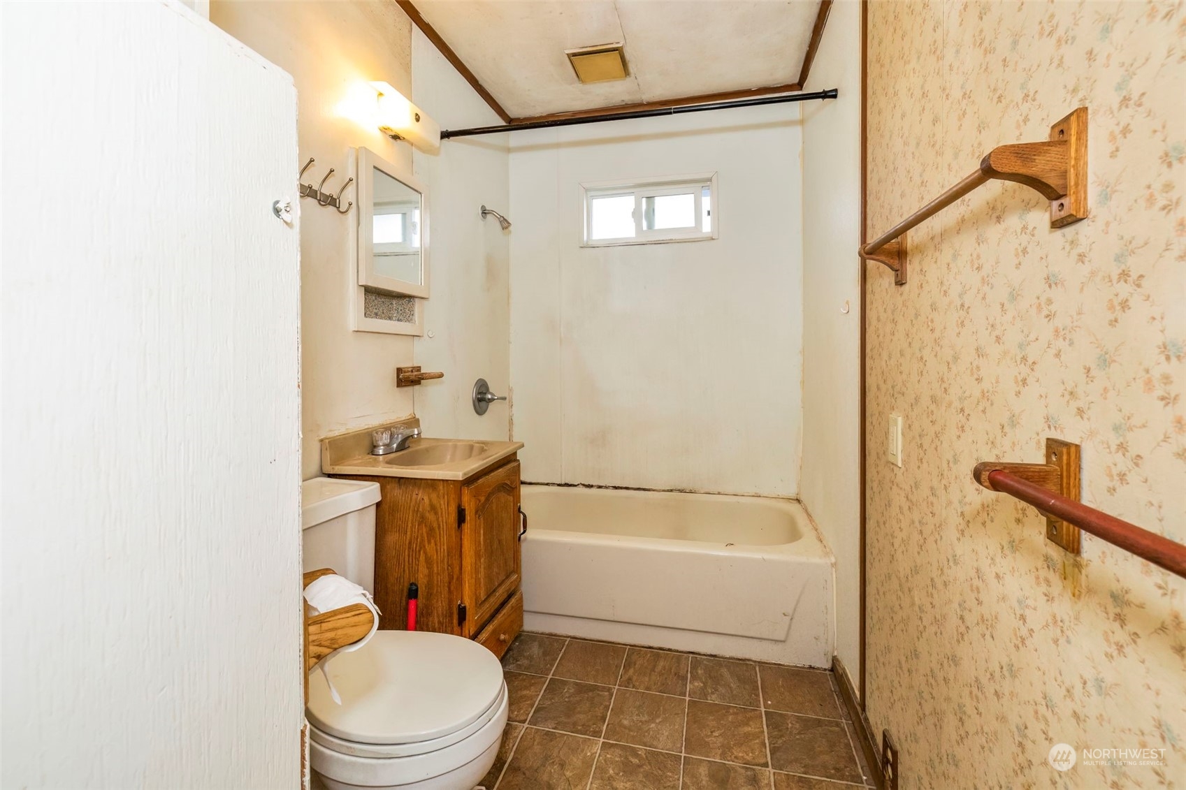 113 Elm Street Bremerton, WA 98310 - Photo 15 of 34 Gallery Image 15