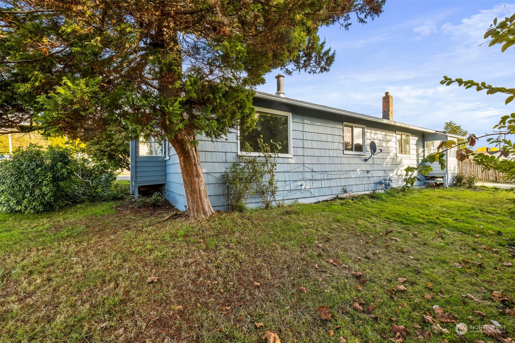 113 Elm Street Bremerton, WA 98310 - Photo 3 of 34 Gallery Image 3