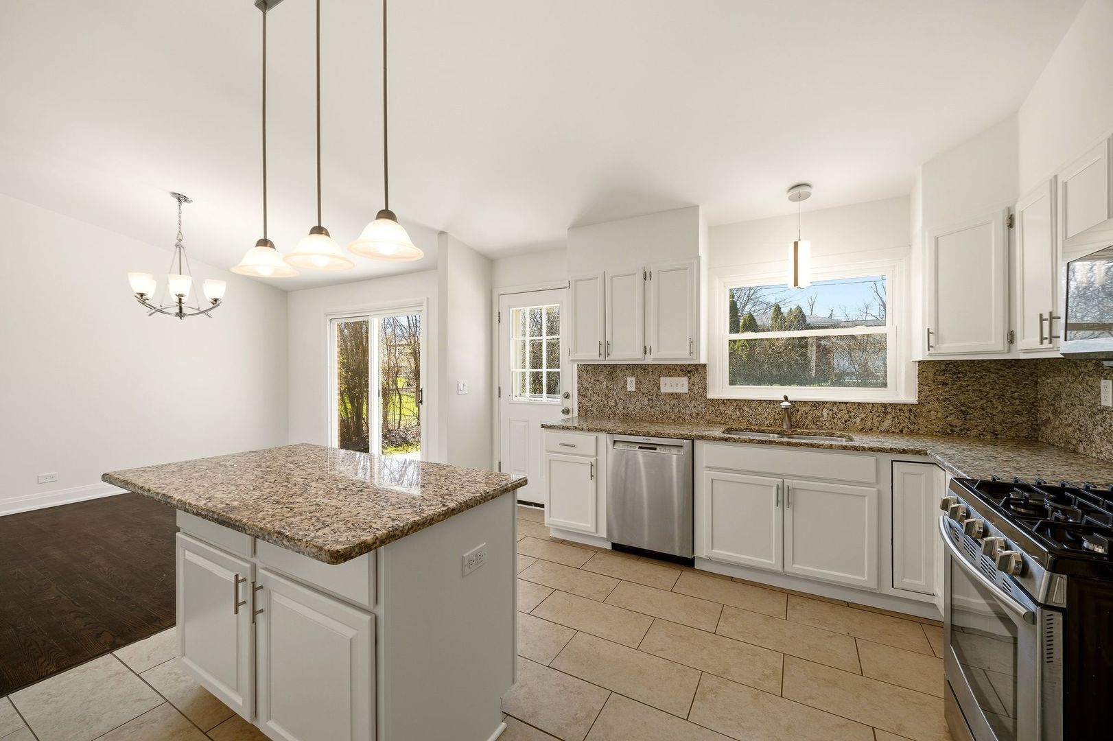 215 Hibbard Road Wilmette, IL 60091 - Photo 12 of 35 Gallery Image 12