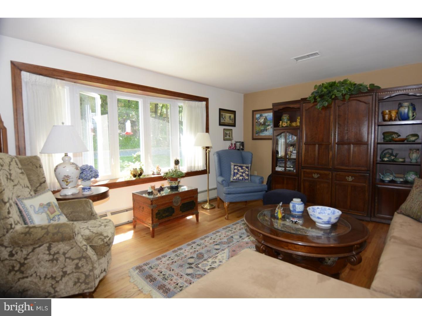 3040 Red Oak Road Reading, PA 19605 - Photo 3 of 25 Gallery Image 3