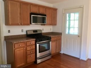 15403 Round Hill Road King George, VA 22485 - Photo 16 of 30 Kitchen