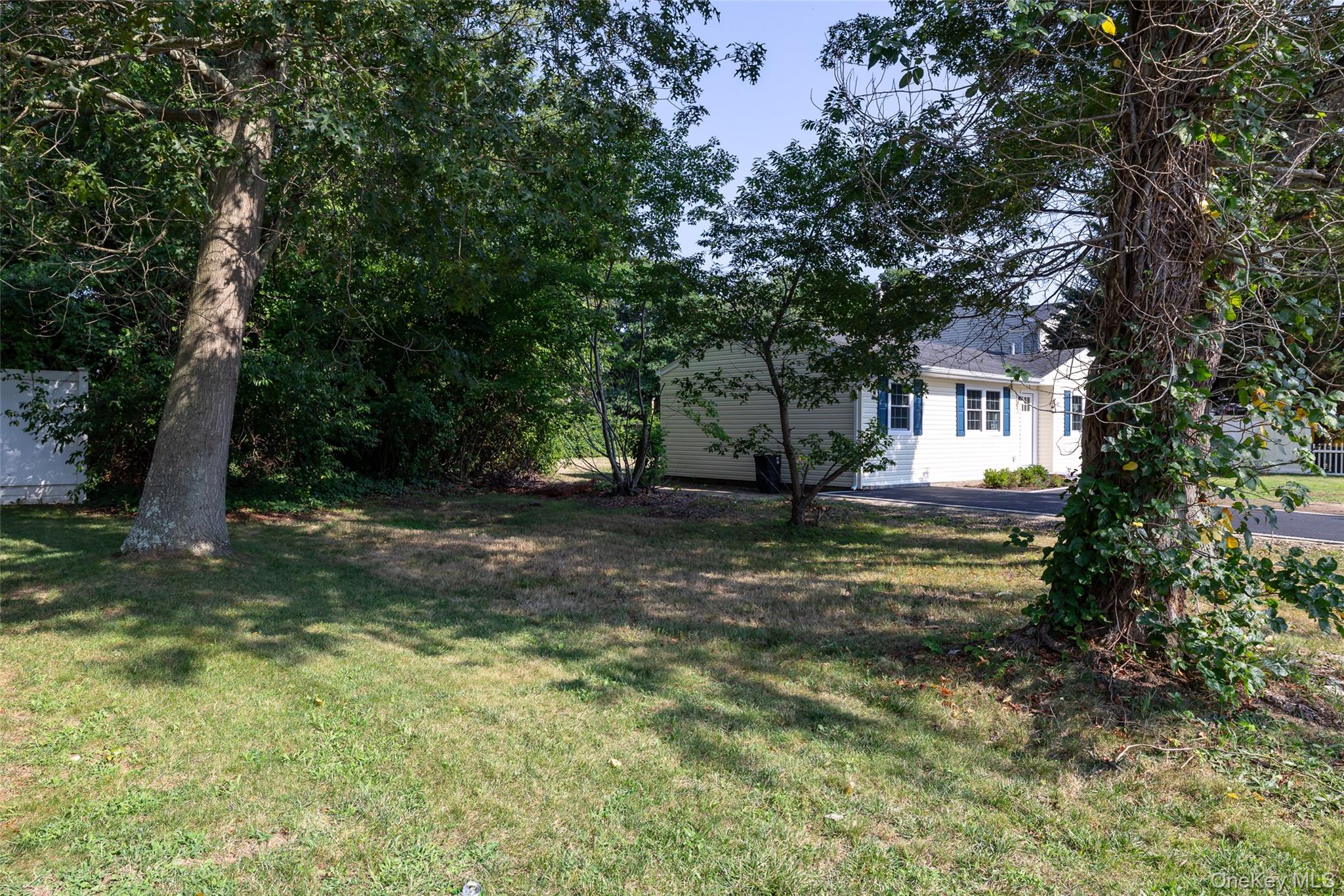 15 Maple Street Wyandanch, NY 11704 - Photo 17 of 19