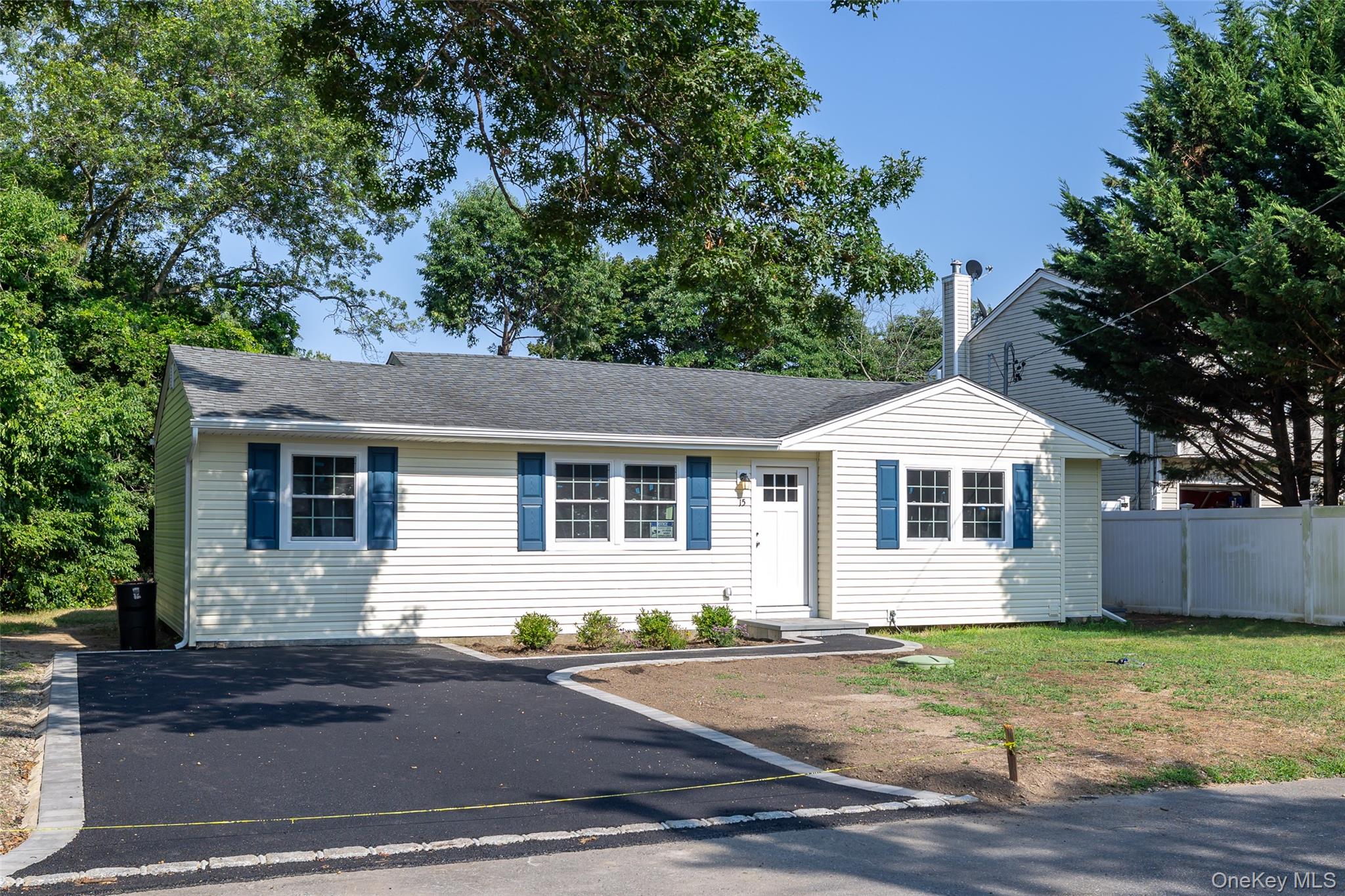 15 Maple Street Wyandanch, NY 11704 - Photo 2 of 19