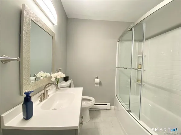 $3,000 | 19 Somers Street, Unit A3, Danbury, CT 06810