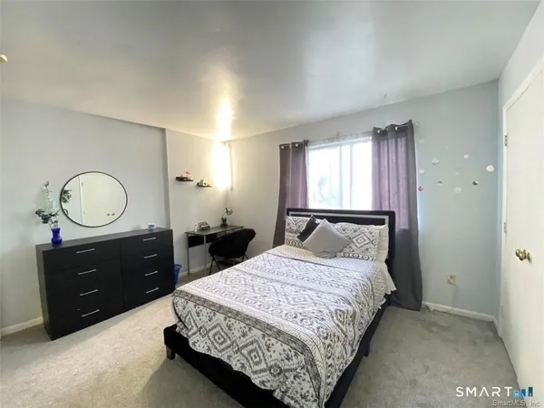 $3,000 | 19 Somers Street, Unit A3, Danbury, CT 06810