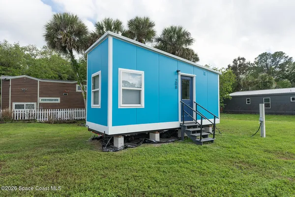 $1,300 | 208 Teal Drive, Cocoa, FL 32926