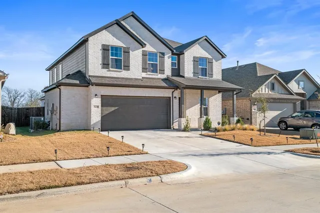 $2,999 | 7609 Poplar Drive, Denton, TX 76226