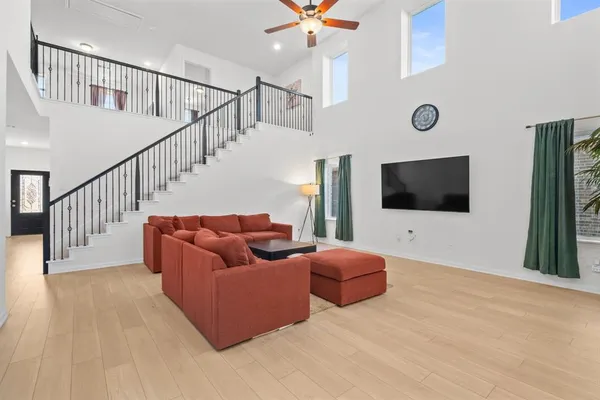 $2,999 | 7609 Poplar Drive, Denton, TX 76226