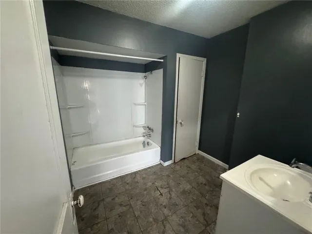 $97,900 | 526 Norton Avenue, Kansas City, MO 64124