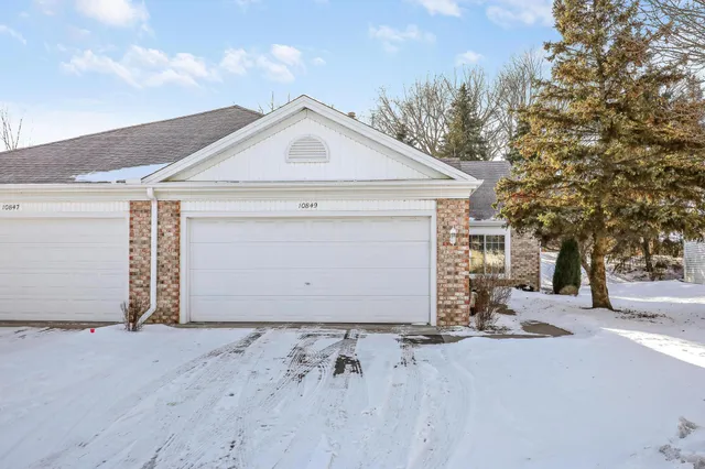 $395,000 | 10849 Lexington Drive, Eden Prairie, MN 55344