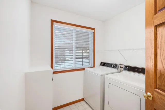 $395,000 | 10849 Lexington Drive, Eden Prairie, MN 55344