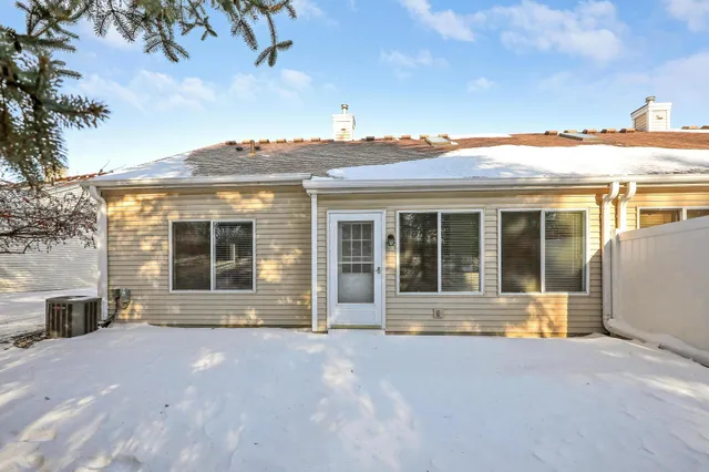 $395,000 | 10849 Lexington Drive, Eden Prairie, MN 55344